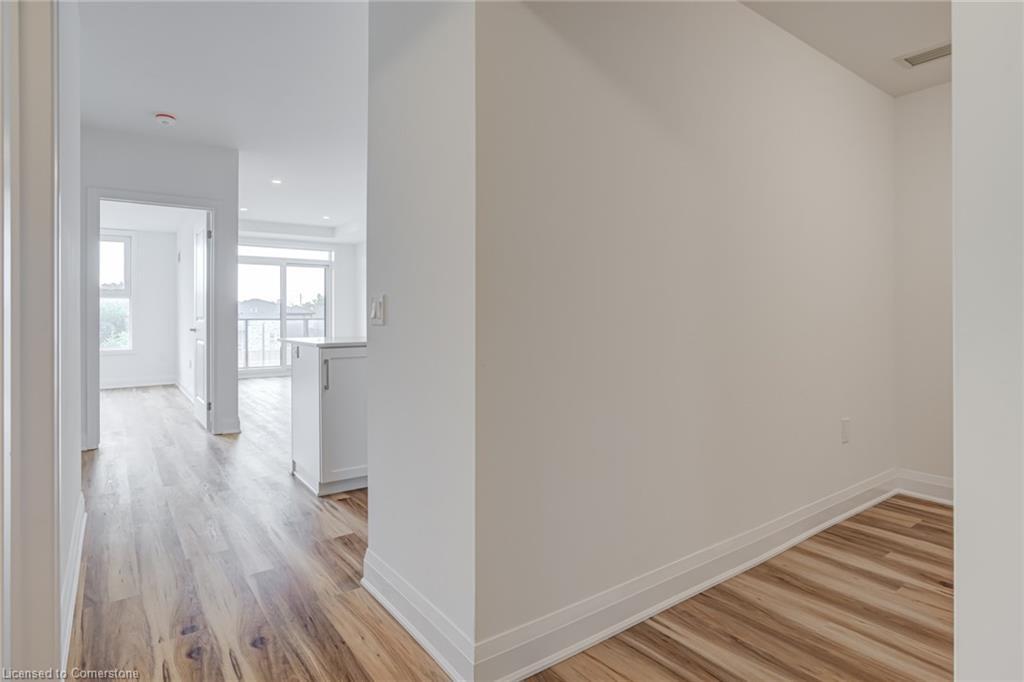 221-1936 Rymal Road E, Hamilton, ON - Indoor Photo Showing Other Room