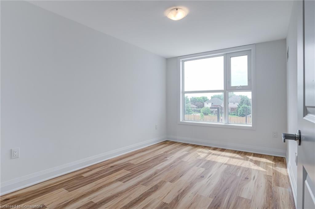 221-1936 Rymal Road E, Hamilton, ON - Indoor Photo Showing Other Room