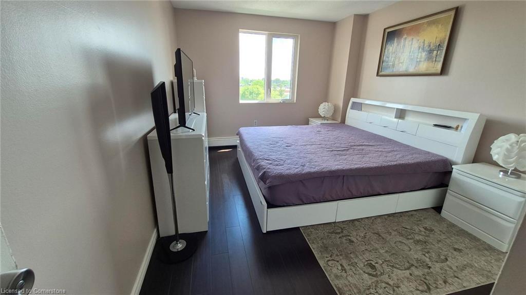 706-279 Chandler Drive, Kitchener, ON - Indoor Photo Showing Bedroom