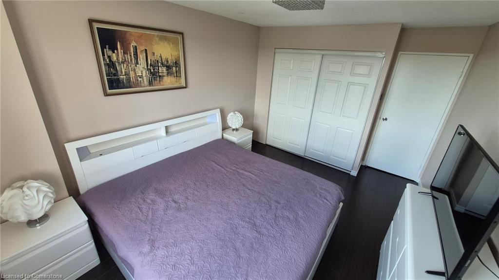 706-279 Chandler Drive, Kitchener, ON - Indoor Photo Showing Bedroom