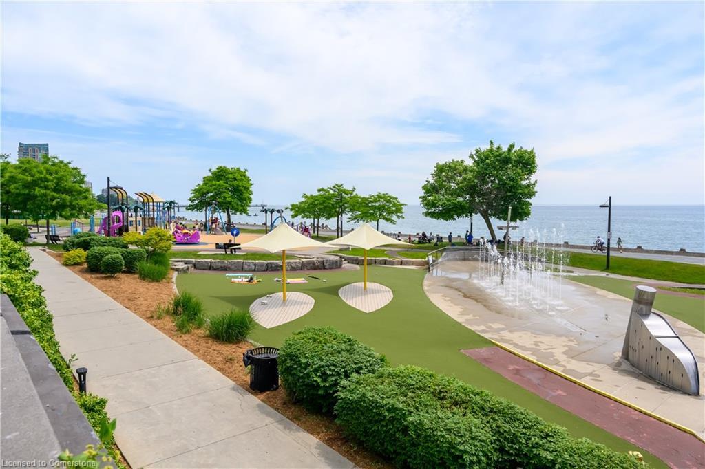 24-1347 Lakeshore Road, Burlington, ON - Outdoor With View