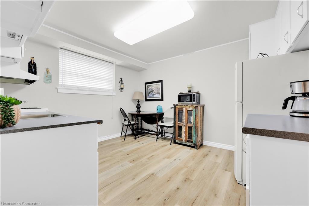 24-1347 Lakeshore Road, Burlington, ON - Indoor