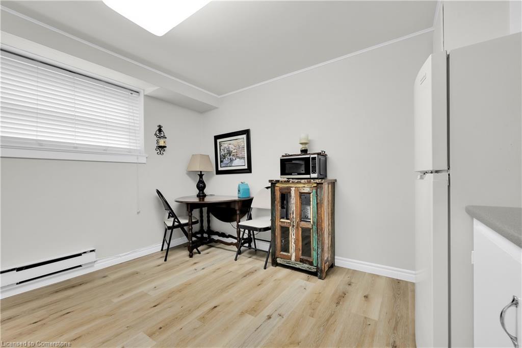 24-1347 Lakeshore Road, Burlington, ON - Indoor