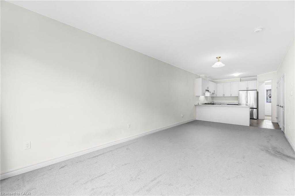 11 Harwood Street, Tillsonburg, ON - Indoor Photo Showing Other Room