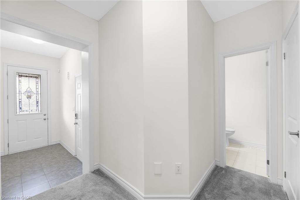 11 Harwood Street, Tillsonburg, ON - Indoor Photo Showing Other Room