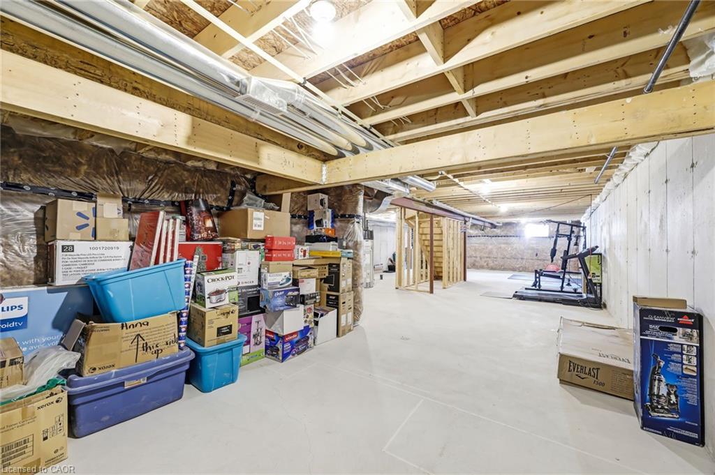 11 Harwood Street, Tillsonburg, ON - Indoor Photo Showing Basement