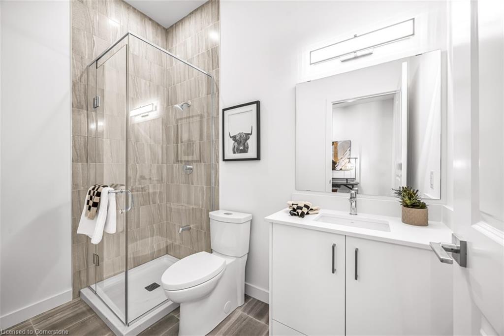 407-7549A Kalar Road, Niagara Falls, ON - Indoor Photo Showing Bathroom