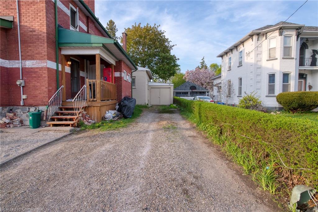211 Dolph Street N, Cambridge, ON - Outdoor