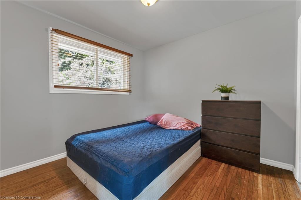 293 King George Road, Brantford, ON - Indoor Photo Showing Bedroom