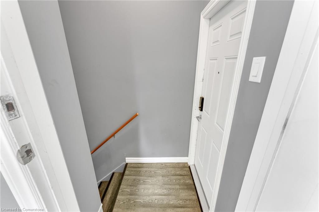 293 King George Road, Brantford, ON - Indoor Photo Showing Other Room