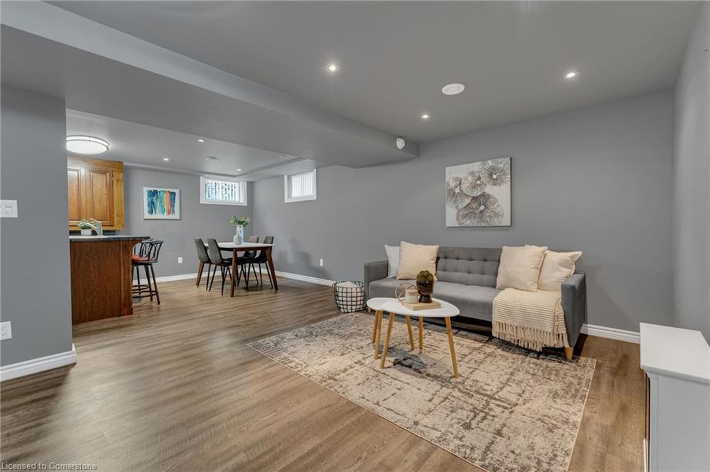 293 King George Road, Brantford, ON - Indoor