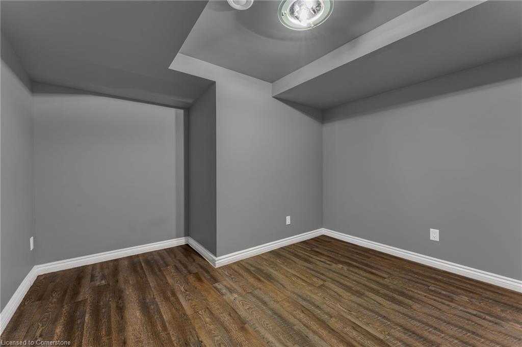 293 King George Road, Brantford, ON - Indoor Photo Showing Other Room