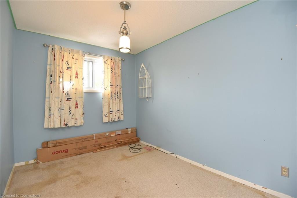 79 Barrington Drive, Welland, ON - Indoor Photo Showing Other Room