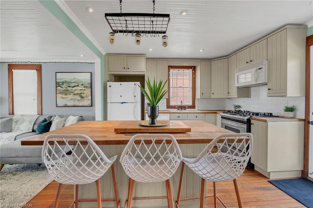 2689 North Shore Drive, Dunnville, ON - Indoor