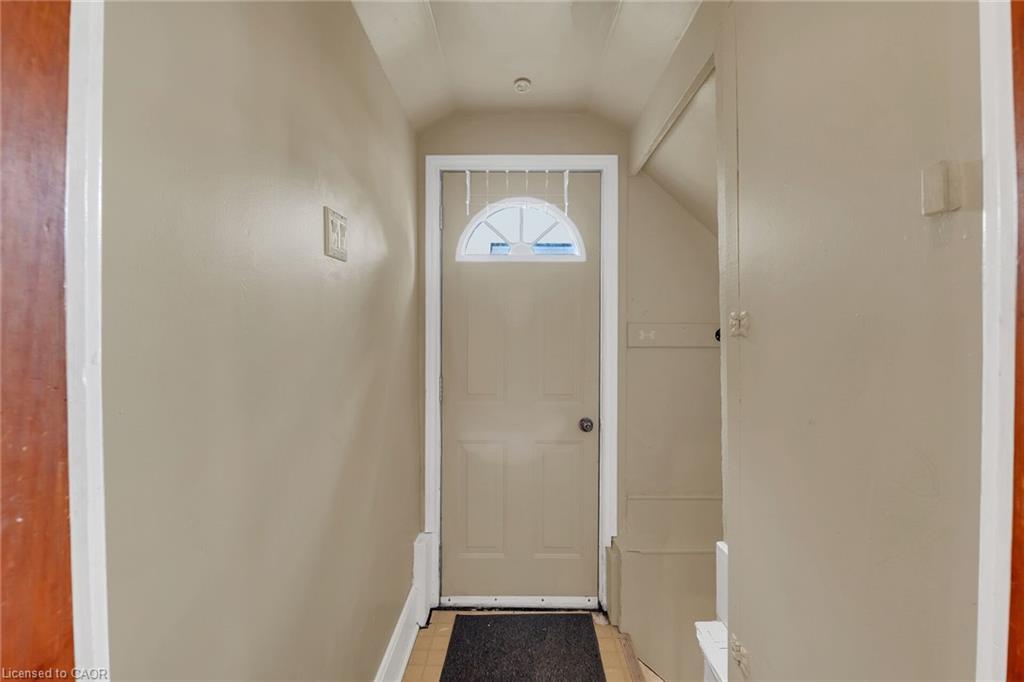 2689 North Shore Drive, Dunnville, ON - Indoor Photo Showing Other Room