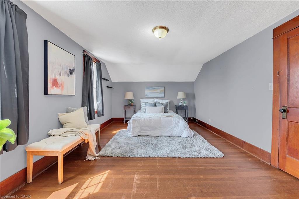 2689 North Shore Drive, Dunnville, ON - Indoor Photo Showing Bedroom