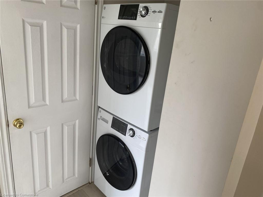 1164 Cannon Street E, Hamilton, ON - Indoor Photo Showing Laundry Room