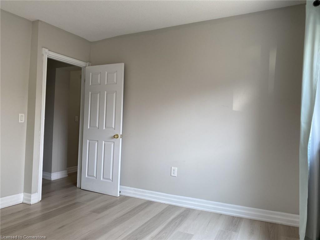 1164 Cannon Street E, Hamilton, ON - Indoor Photo Showing Other Room
