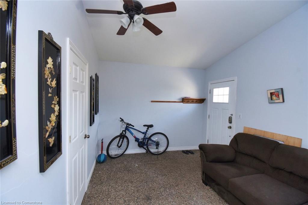 205 Ivon Avenue, Hamilton, ON - Indoor