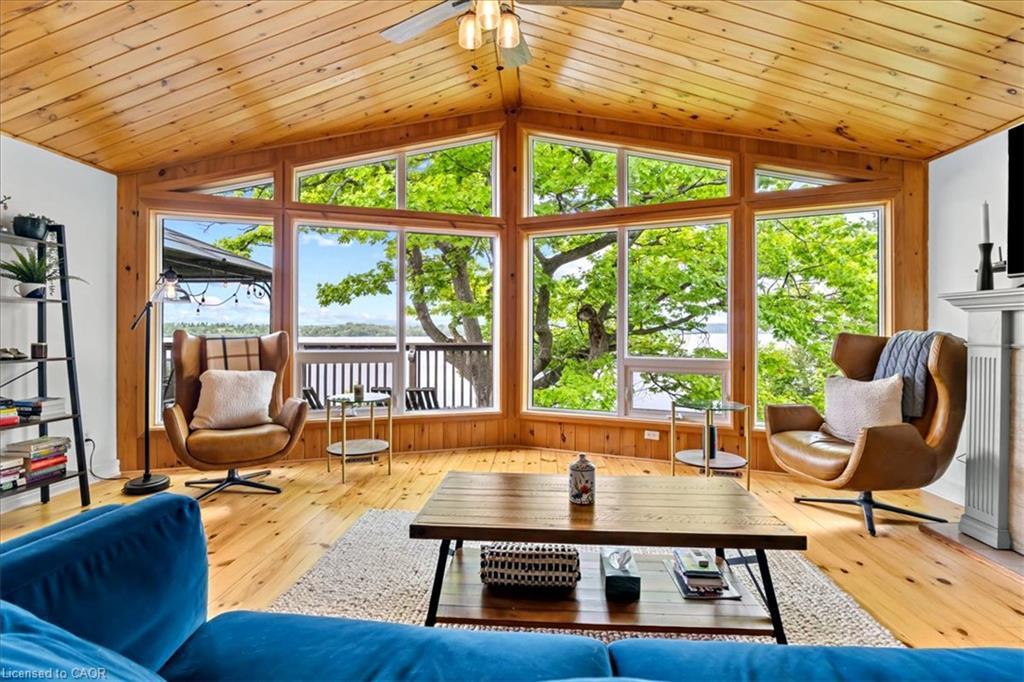 14 Parker Drive, Roseneath, ON - Photo Showing Living Room