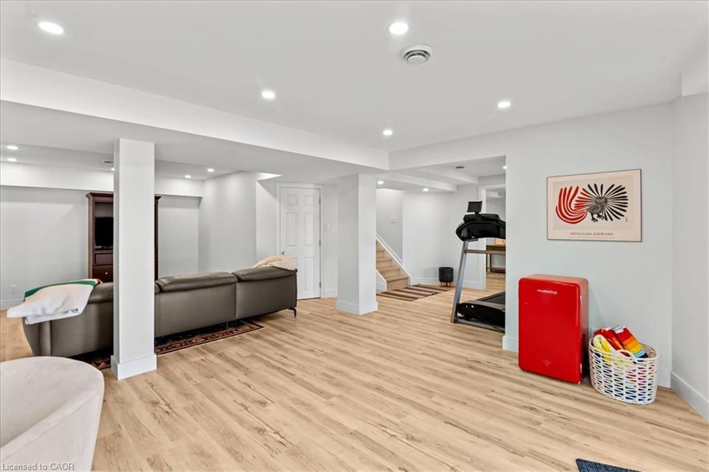 14 Parker Drive, Roseneath, ON - Indoor