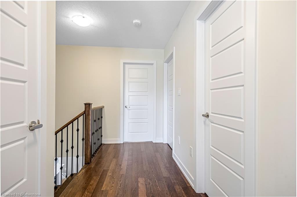 44 Santos Drive, Caledonia, ON - Indoor Photo Showing Other Room