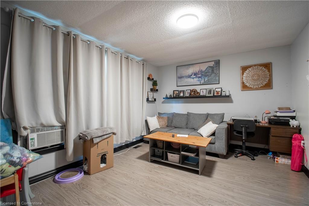 80 Frank Street, Tillsonburg, ON - Indoor