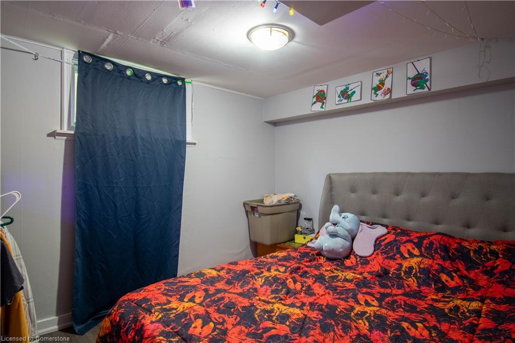 80 Frank Street, Tillsonburg, ON - Indoor Photo Showing Bedroom