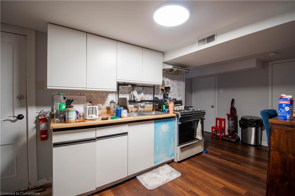 80 Frank Street, Tillsonburg, ON - Indoor Photo Showing Kitchen