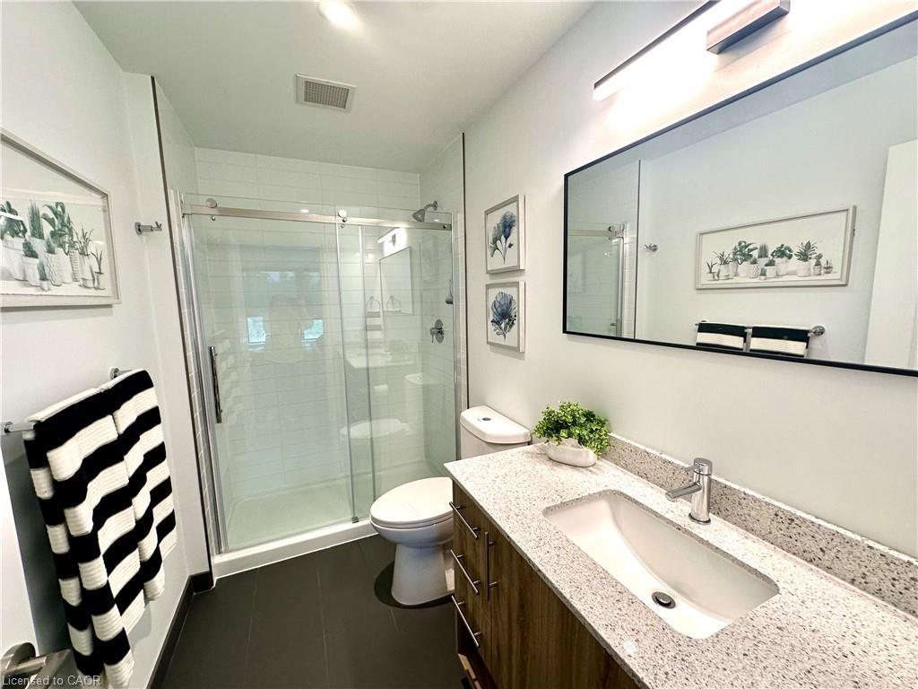 401-525 New Dundee Road, Kitchener, ON - Indoor Photo Showing Bathroom