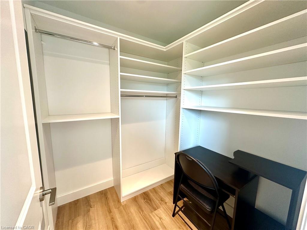 401-525 New Dundee Road, Kitchener, ON - Indoor With Storage