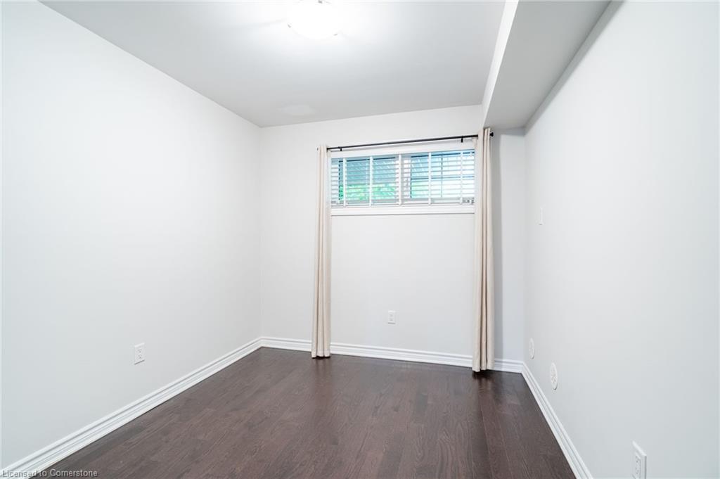 59-2441 Greenwich Drive, Oakville, ON - Indoor Photo Showing Other Room