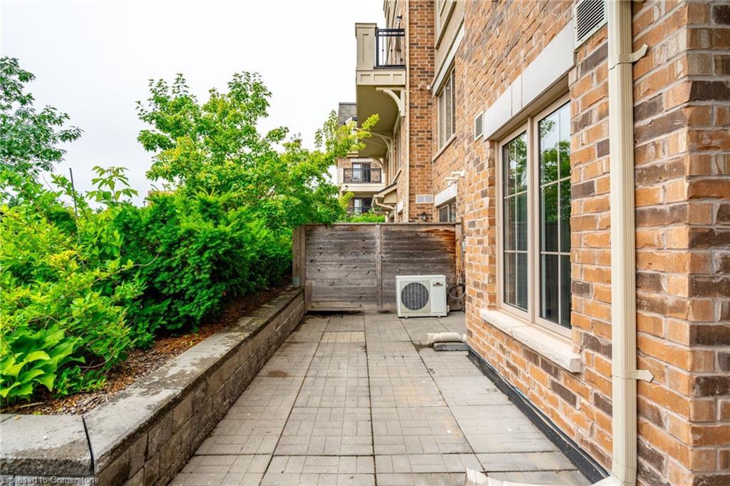 59-2441 Greenwich Drive, Oakville, ON - Outdoor With Exterior