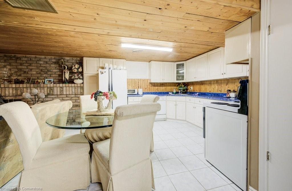 1056 Plains View Avenue, Burlington, ON - Indoor