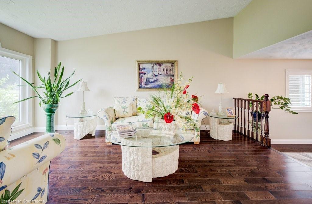 1056 Plains View Avenue, Burlington, ON - Indoor