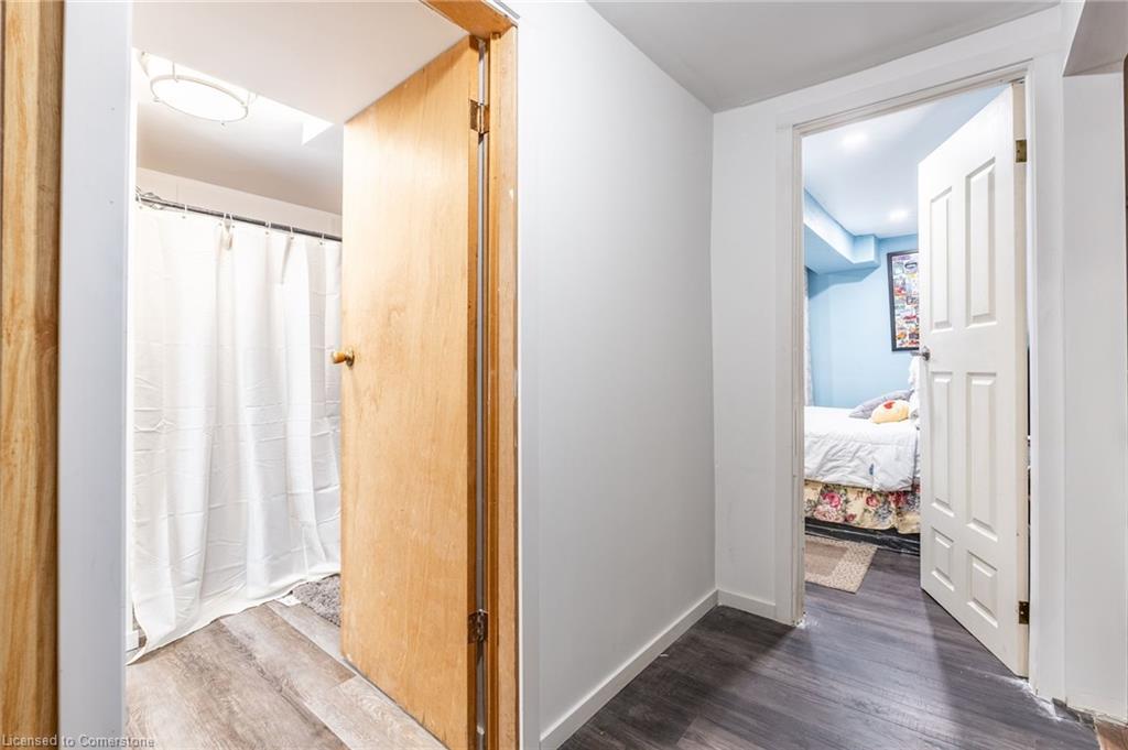 97 Guildwood Drive, Hamilton, ON - Indoor Photo Showing Other Room