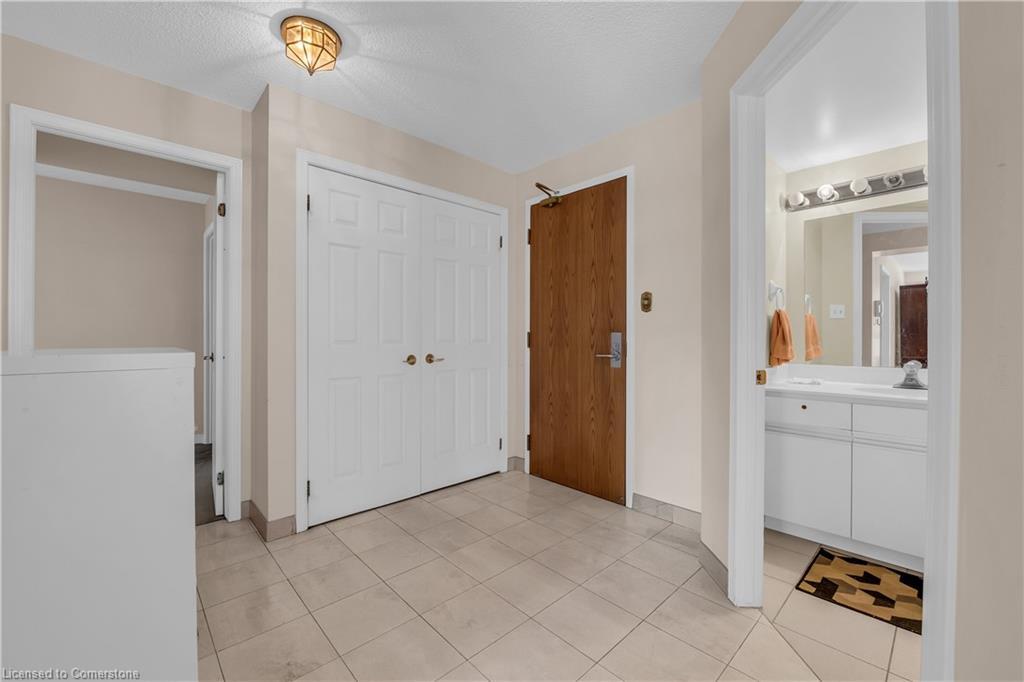 203-67 Caroline Street S, Hamilton, ON - Indoor Photo Showing Other Room