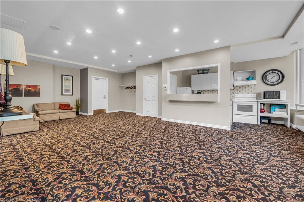 203-67 Caroline Street S, Hamilton, ON - Indoor