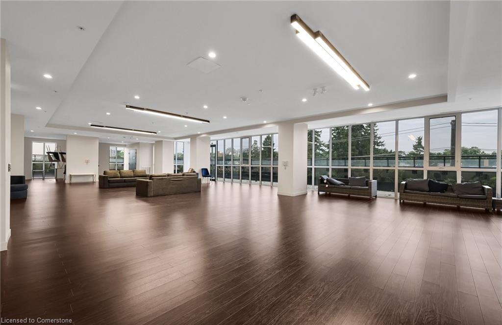 807-128 King Street N, Waterloo, ON - Indoor