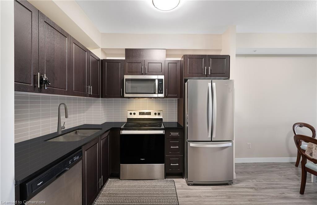 807-128 King Street N, Waterloo, ON - Indoor Photo Showing Kitchen With Stainless Steel Kitchen