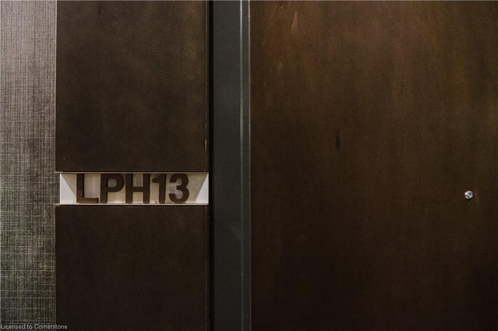 Lph13-118 King Street E, Hamilton, ON - Indoor Photo Showing Other Room