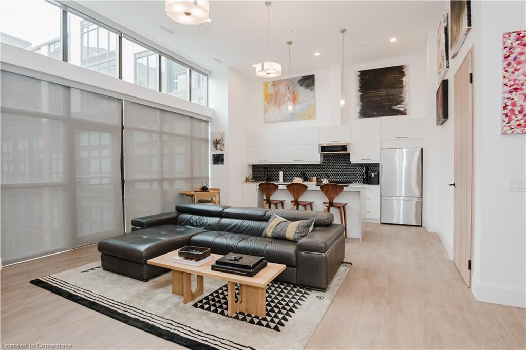 Lph13-118 King Street E, Hamilton, ON - Indoor Photo Showing Living Room