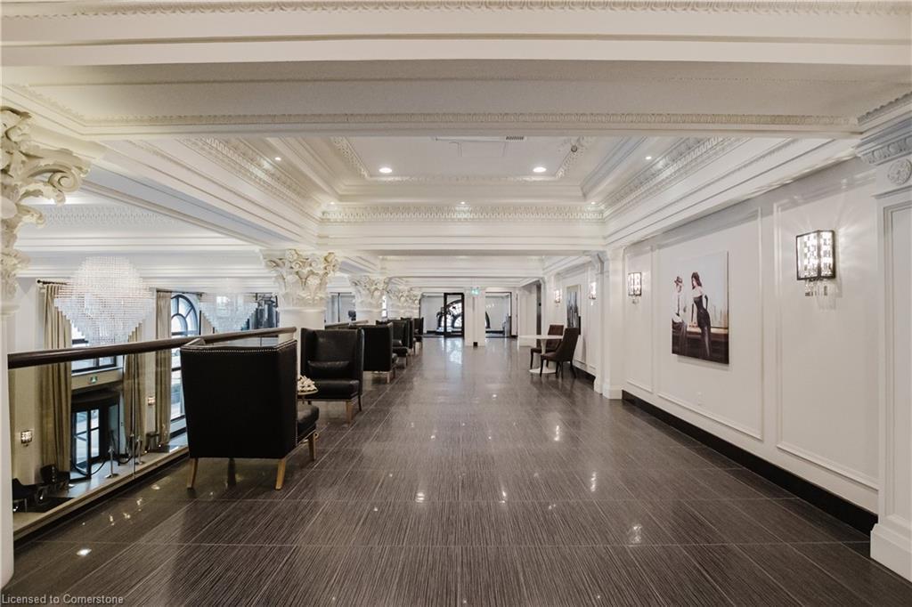 Lph13-118 King Street E, Hamilton, ON - Indoor Photo Showing Other Room