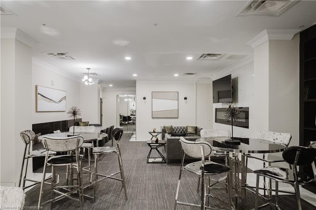 Lph13-118 King Street E, Hamilton, ON - Indoor Photo Showing Dining Room