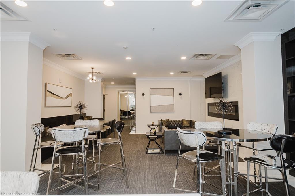 Lph13-118 King Street E, Hamilton, ON - Indoor Photo Showing Dining Room