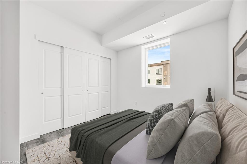 301-7549A Kalar Road, Niagara Falls, ON - Indoor Photo Showing Bedroom