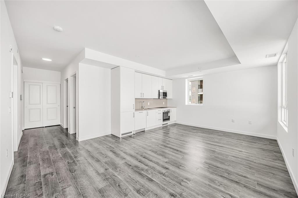 301-7549A Kalar Road, Niagara Falls, ON - Indoor