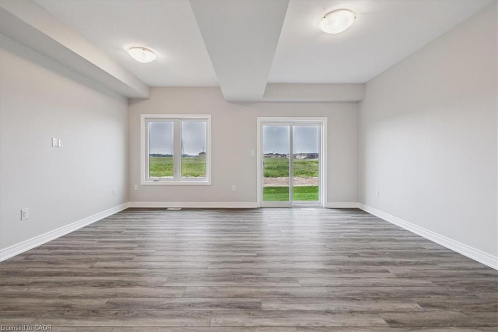 95 Elvira Way, Thorold, ON - Indoor Photo Showing Other Room