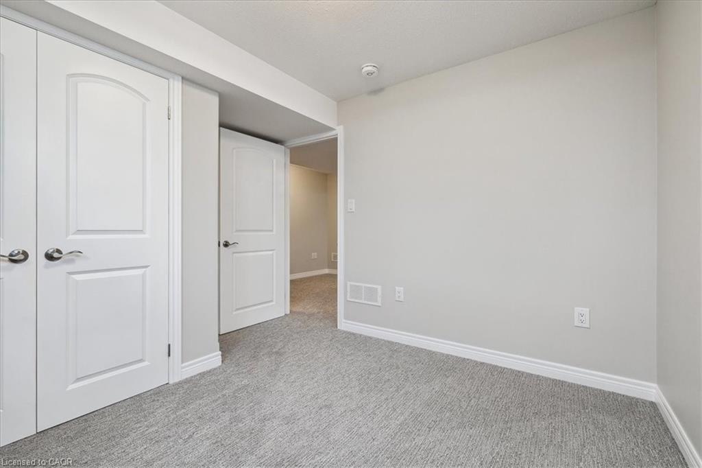 95 Elvira Way, Thorold, ON - Indoor Photo Showing Other Room