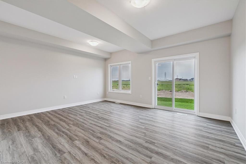 105 Elvira Way, Thorold, ON - Indoor Photo Showing Other Room